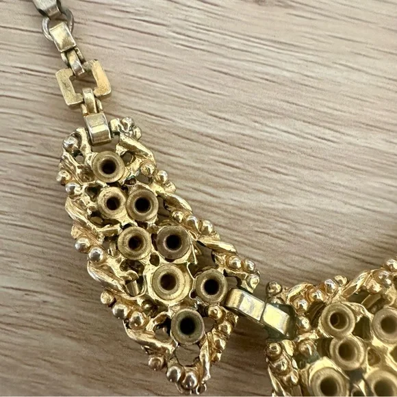 🥂SOLD🥂Vintage Crystal Barclay Signed Necklace, Gold-Tone Emerald Amber, 15” - Picture 11 of 13
